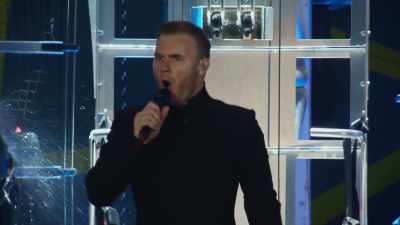 ♪ Although no-one understood ♪ - Robbie Williams