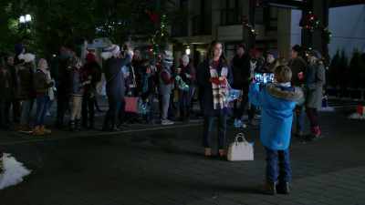 Although this reporter
has a feeling - Random Acts of Christmas