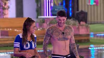 ALTHOUGH THE GAME IS OVER, ERIC
IS STILL TRYING TO MAKE A PASS - Love Island