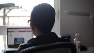 ALVAN CHOW: I still thoughtthat
this was a dying - Diamond Hands: The Legend of WallStreetBets