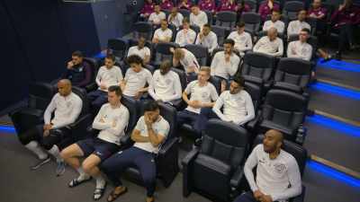 Always the same concept, the third man
sends the ball wide, and does that. - All or Nothing: Manchester City