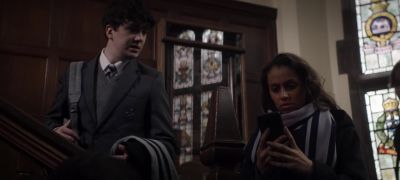 - Alyssa, are... are you-- - Red Rose
