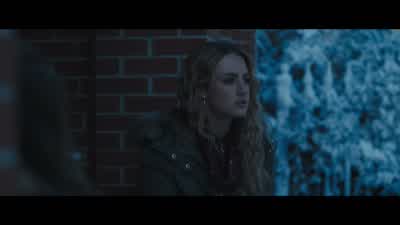 Am I crazy, or is Pippa acting... - Tell Me Lies