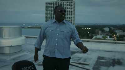 ♪ Am I stuck on the South Side ♪ - South Side