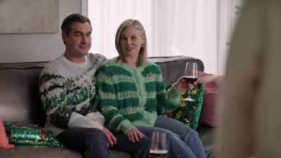 Amanda, did you know that
Kevin is a doctor now? - Christmas, Love and Fudge