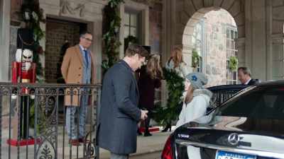 Amanda:
Hey, sweetie-- - Match Made in Mistletoe