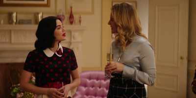 Amanda, it'’s
an unpaid internship, - Katy Keene