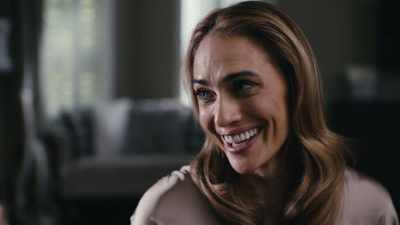 [Amanda laughs] - Your Boyfriend Is Mine