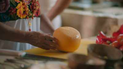 - Amazingly, Dutch cheese
is the main ingredient - Eva Longoria: Searching for Mexico