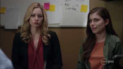 Amber, do you know a young man
named Riley Jones? - The Wrong Student