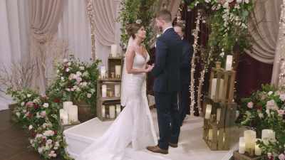 Amber and Matthew,
you chose to get engaged - Love Is Blind
