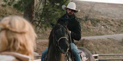 (AMBIENT MUSIC PLAYING) - Yellowstone