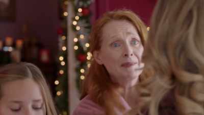 Amelia! Oh, it's so good
to see you again. - Jingle Bell Princess