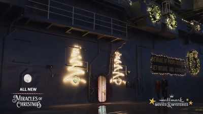 Amelia wants me
to date an officer, - USS Christmas