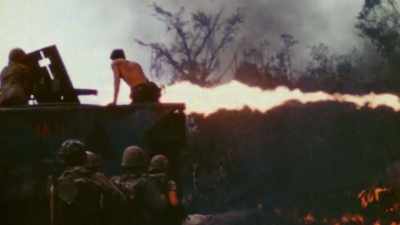 America fights with fire -- - The Pacific War in Color