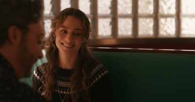 Americano in the middle, - The Republic of Sarah