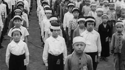 Americans are
encroaching dangerously close. - The Pacific War in Color