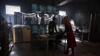 Amertek? - Supergirl