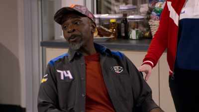 Amir, you press one button,
and I'll play a cha-cha at your funeral. - The Crew