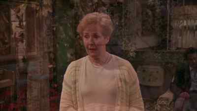 - Amy, guess what mom
did with ray. - Everybody Loves Raymond