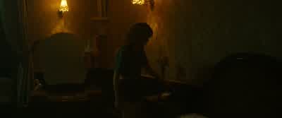 Amy, honey, it's Dad. - The Pope's Exorcist