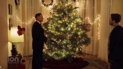 - Amy insisted you have
a real tree - Best Christmas Ball Ever!