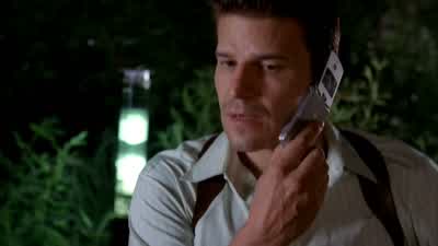 Amy, it's Booth. - Bones