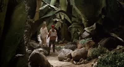 - - - Amy! - Ron, where are you? - - Run, Nick! - Honey, I Shrunk the Kids