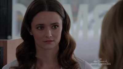 Amy, why don't you tell him
what's going on? - Mystery 101: Playing Dead
