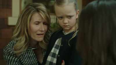 An accident? Look at her neck for
God's sake. It has marks on it. - Big Little Lies