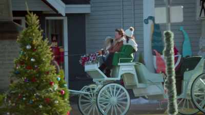 An engineer talking about
the machine of Christmas. - Believe in Christmas