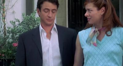An escort at a funeraI Someone's dead - The Wedding Date