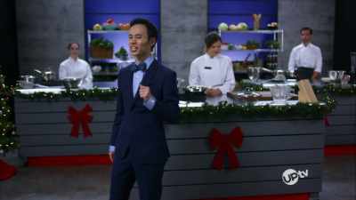 An executive chef versus
an aspiring cook. - A Christmas Recipe for Romance