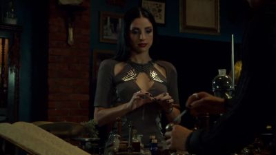 An hour before
he drinks this... - Shadowhunters