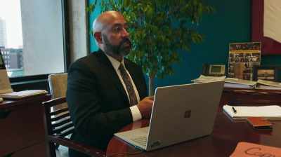 {\an1}And most services aroundpeople
experiencing homelessness - City Hall