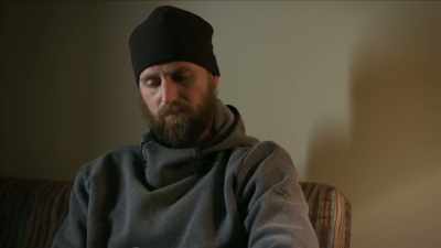 {\an1}Before we go back into it, - Mysteries of Mental Illness