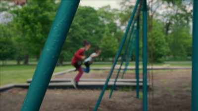 {\an1}(children calling) - Mysteries of Mental Illness
