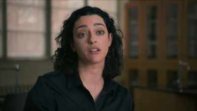 {\an1}GIBSON: Here's a teacher
from Warren County, - Mysteries of Mental Illness