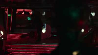 {\an1}[groans] - Philip K. Dick's Electric Dreams