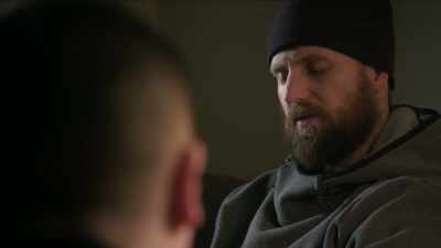 {\an1}I jumped in the ambulance. - Mysteries of Mental Illness
