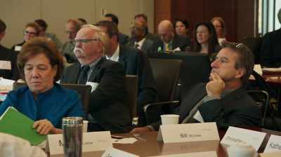 {\an1}I would suggest that
we goto editorial boards - City Hall
