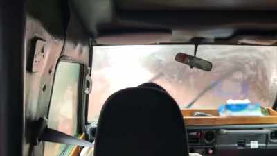 {\an1}-In cases like this,
we would ask for an ambulance - Human: The World Within