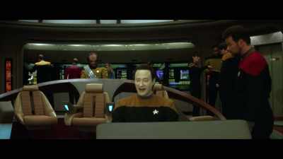 {\an1}- It's Commander Data
from "Star Trek." - Coded Bias