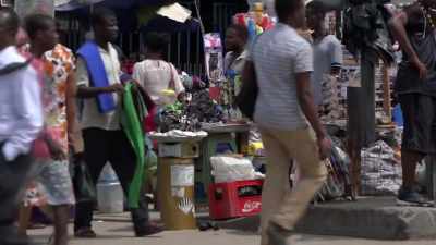 {\an1}It's Ghana's capital,
its beating heart. - Human: The World Within