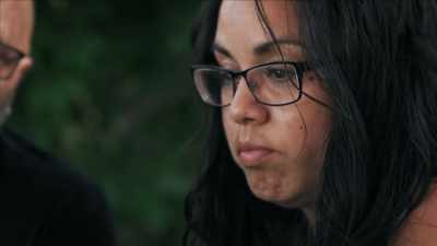 {\an1}LORINA: This disease just took
over my mind, - Mysteries of Mental Illness