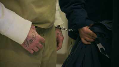 {\an1}Next two gentlemen, step up. - Mysteries of Mental Illness