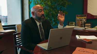 {\an1}So on the challenge that RFP's
trying to address - City Hall