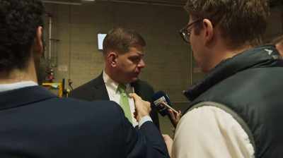 {\an1}The NRA needs to be held
responsible and accountable - City Hall