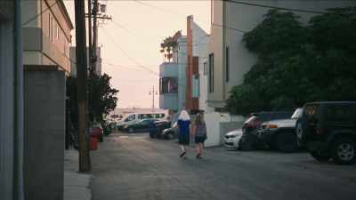 {\an1}They really thought I had just
absolutely gone crazy. - Mysteries of Mental Illness