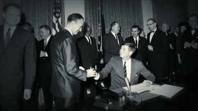{\an1}This was Kennedy's
last legislative victory. - Mysteries of Mental Illness